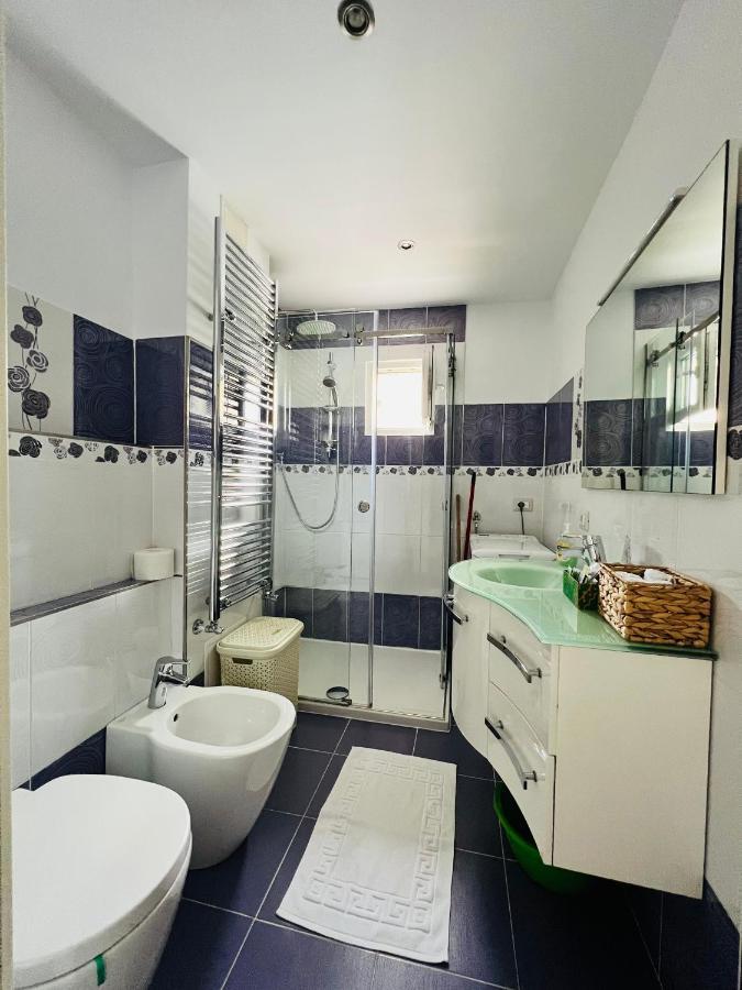 Denis Apartament 투르다 외부 사진